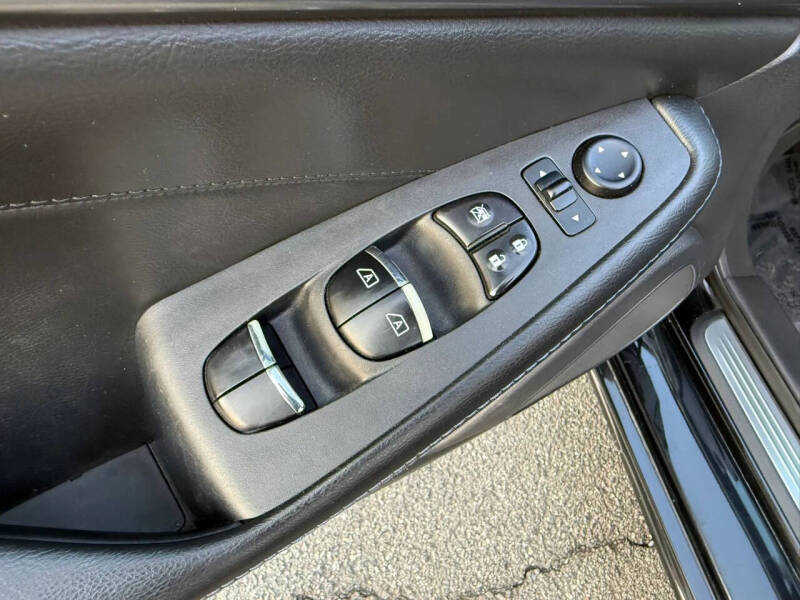 2017 Nissan Maxima