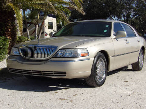 2006 Lincoln Town Car for sale at Southwest Florida Auto in Fort Myers FL