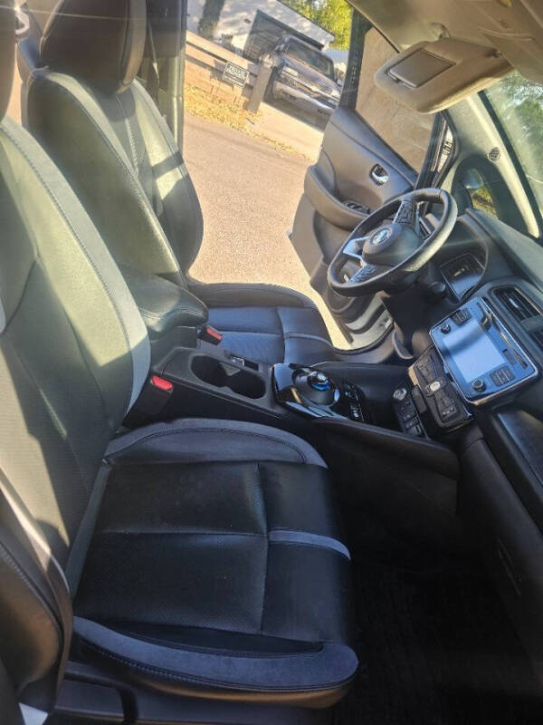 2018 Nissan LEAF SL