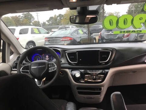 2020 Chrysler Pacifica Touring