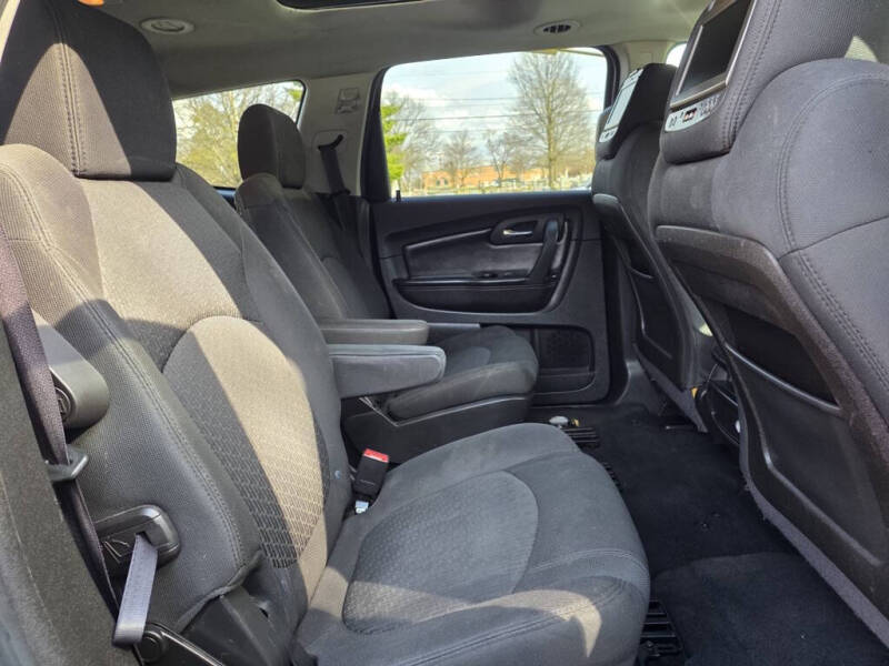 2011 Chevrolet Traverse LT