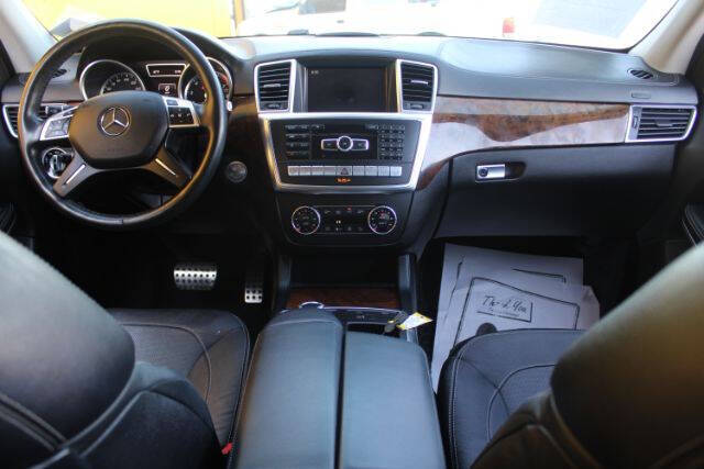 2014 Mercedes-Benz GL-Class GL 550 4MATIC