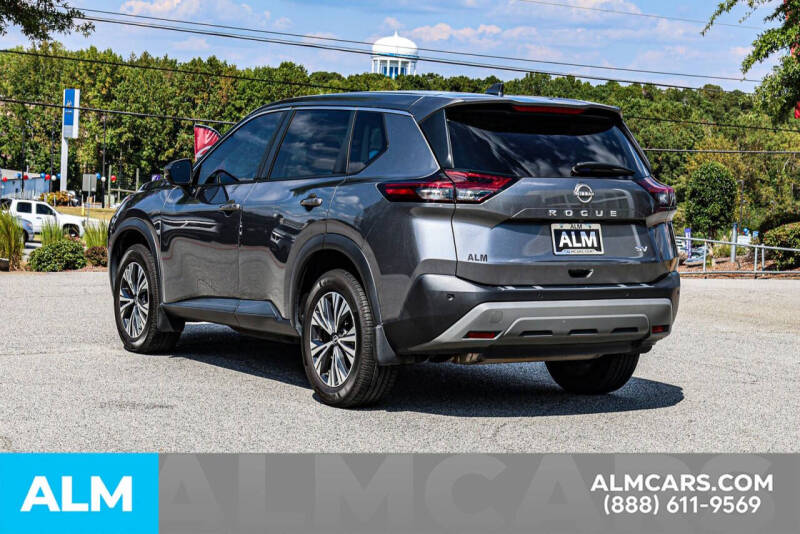 2022 Nissan Rogue SV