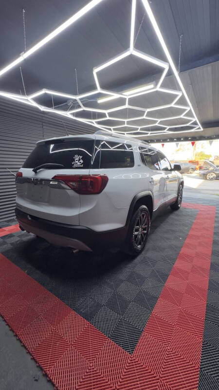 2019 GMC Acadia SLT-1