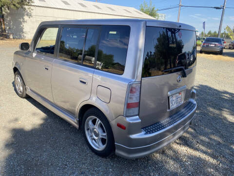 2004 Scion xB