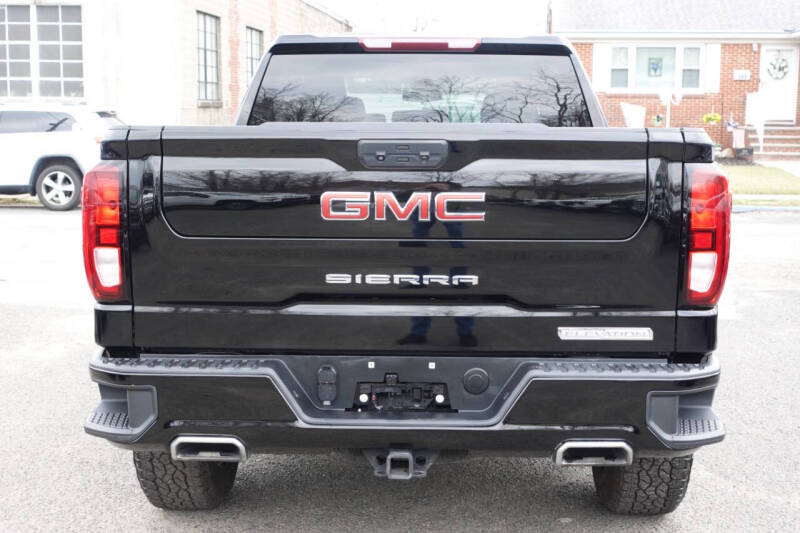 2022 GMC Sierra 1500 Elevation