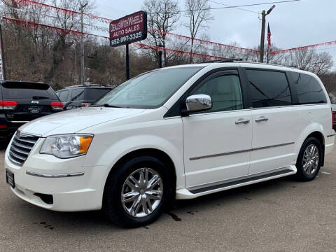 2010 Chrysler Town and Country for sale at Dealswithwheels in Inver Grove Heights MN