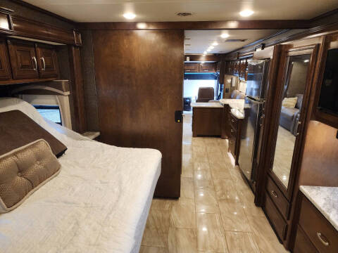 2017 Thor Motor Coach ARIA 3901