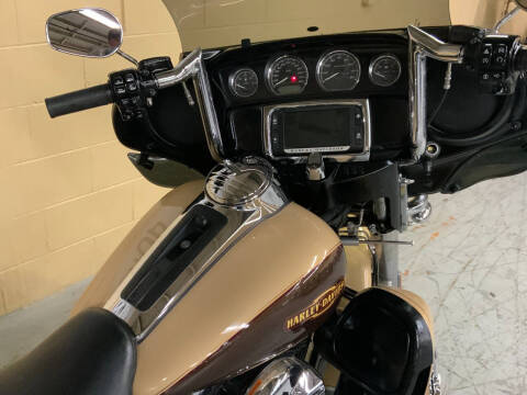 2014 Harley-Davidson FLHTCUTG TRI GLIDE