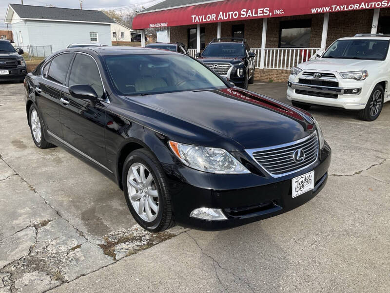 2009 Lexus LS Base's photo