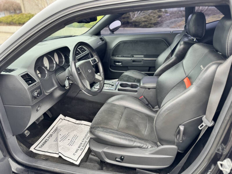 2008 Dodge Challenger SRT8