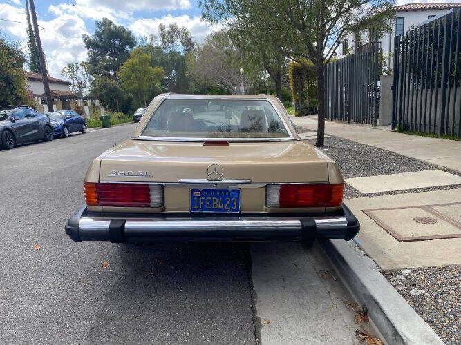 1982 Mercedes-Benz 380-Class 380 SL
