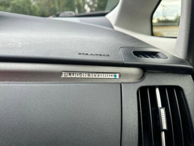 2012 Toyota Prius Plug-in Hybrid