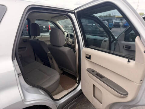 2010 Ford Escape XLS