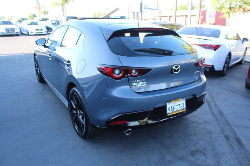 2022 Mazda Mazda3 Hatchback Carbon Edition