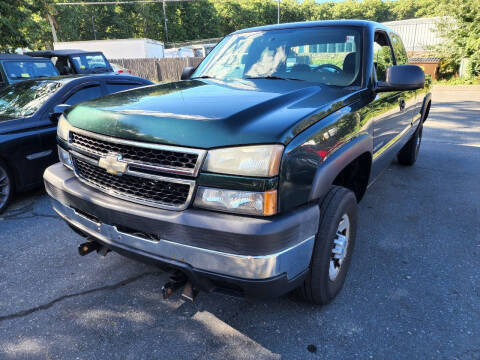2006 Chevrolet Silverado 2500HD for sale at MX Motors LLC in Ashland MA