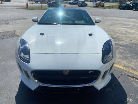 2016 Jaguar F-TYPE R