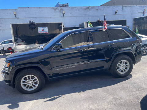 2019 Jeep Grand Cherokee Laredo