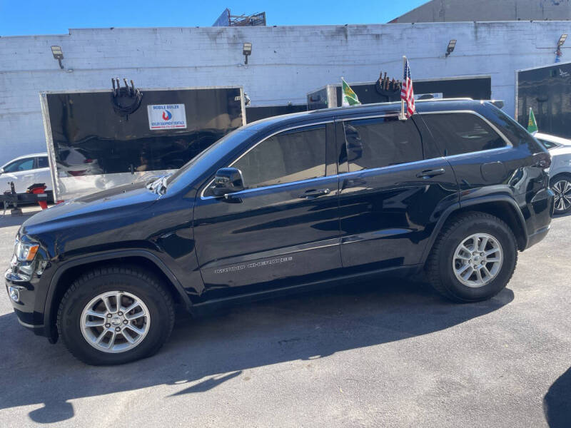 2019 Jeep Grand Cherokee Laredo