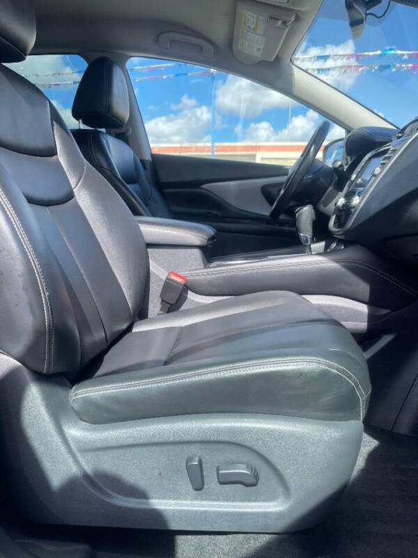 2022 Nissan Murano SV