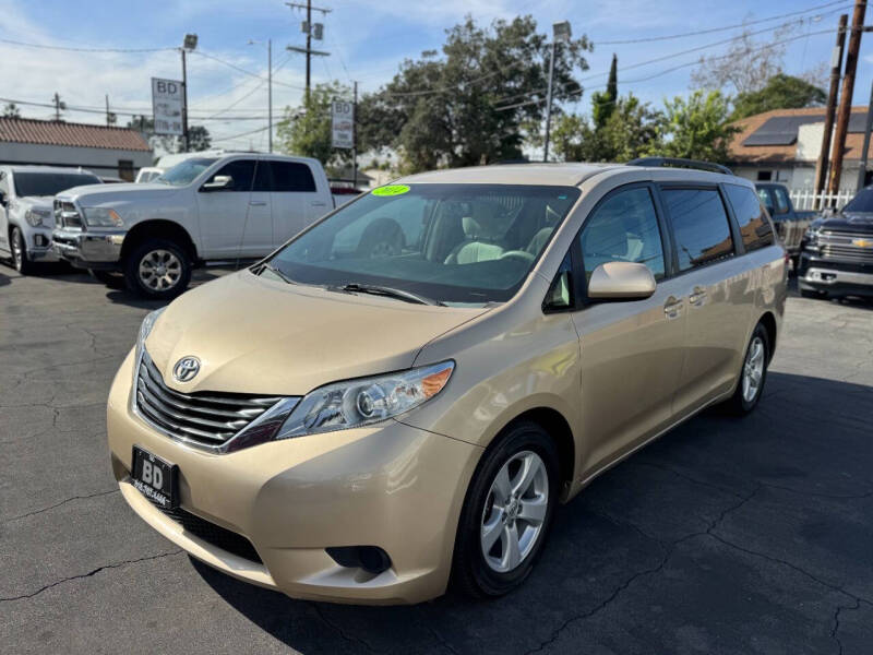 2014 Toyota Sienna LE Mobility 7-Passenger