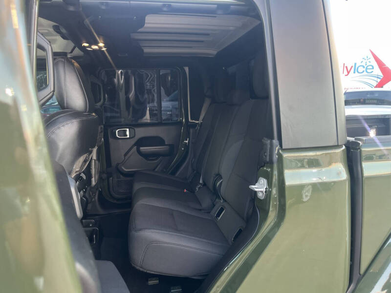 2023 Jeep Gladiator Willys