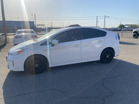 2015 Toyota Prius for sale at First Choice Auto Sales in Bakersfield CA