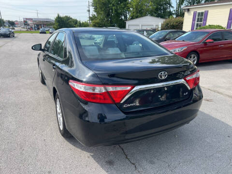 2016 Toyota Camry LE