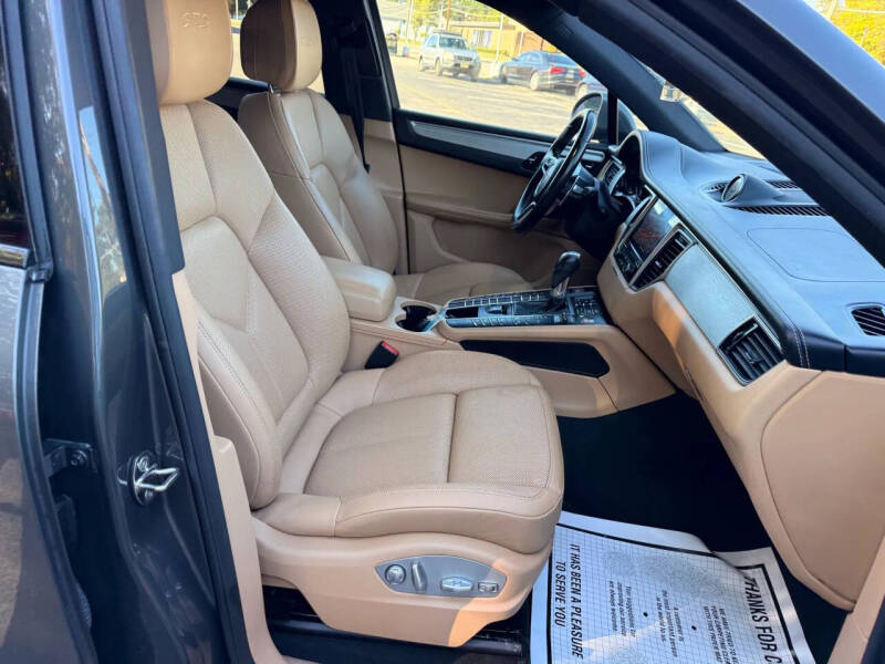 2017 Porsche Macan GTS