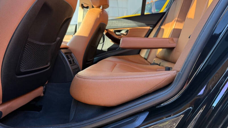 2013 BMW 3 Series 328i