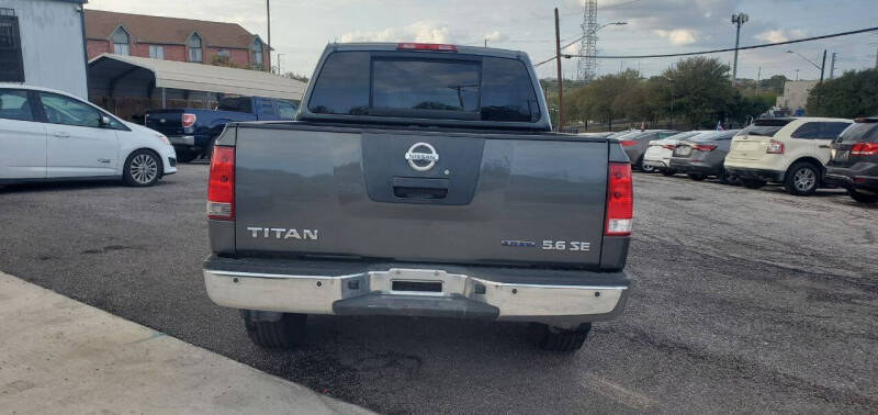2010 Nissan Titan SE