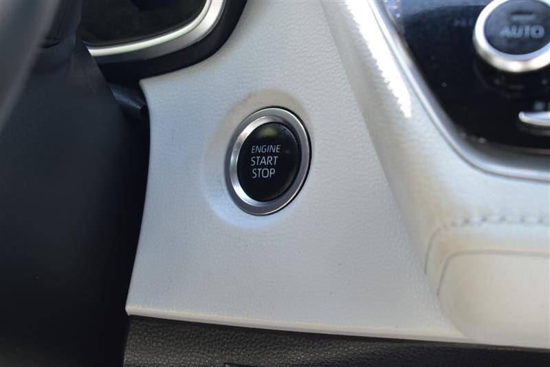 2023 Toyota Corolla Hatchback XSE