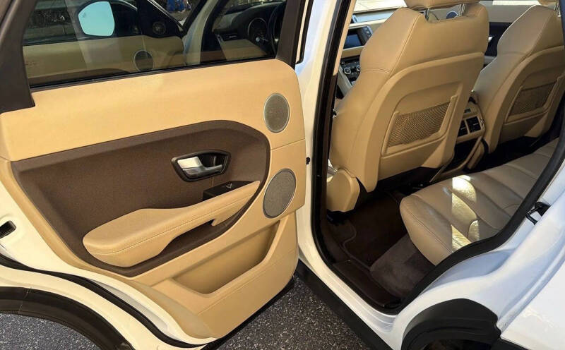 2014 Land Rover Range Rover Evoque Pure Premium