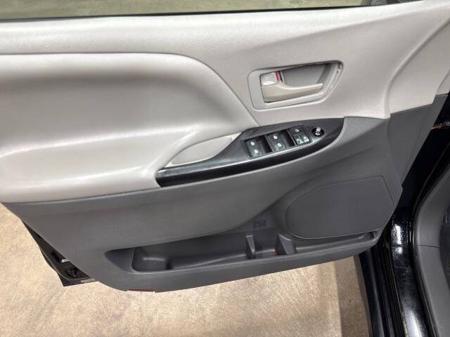 2020 Toyota Sienna L 7-Passenger