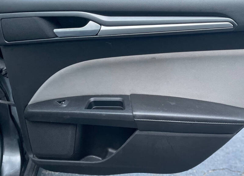 2016 Ford Fusion S