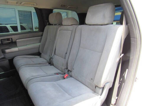 2013 Toyota Sequoia SR5