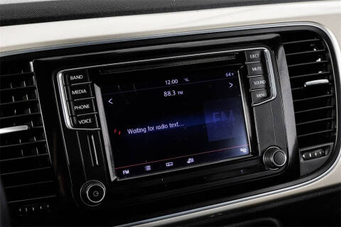 2016 Volkswagen Beetle 1.8T SE