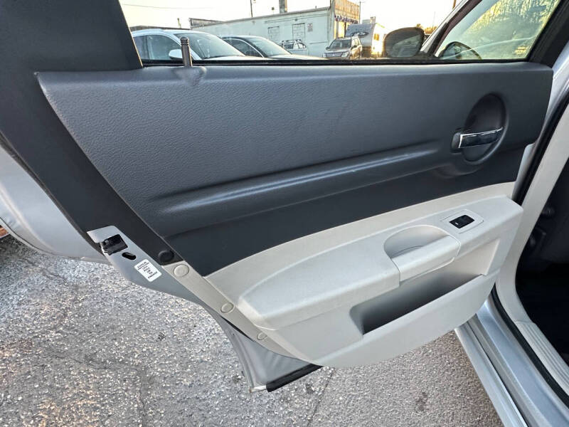 2006 Dodge Magnum SE