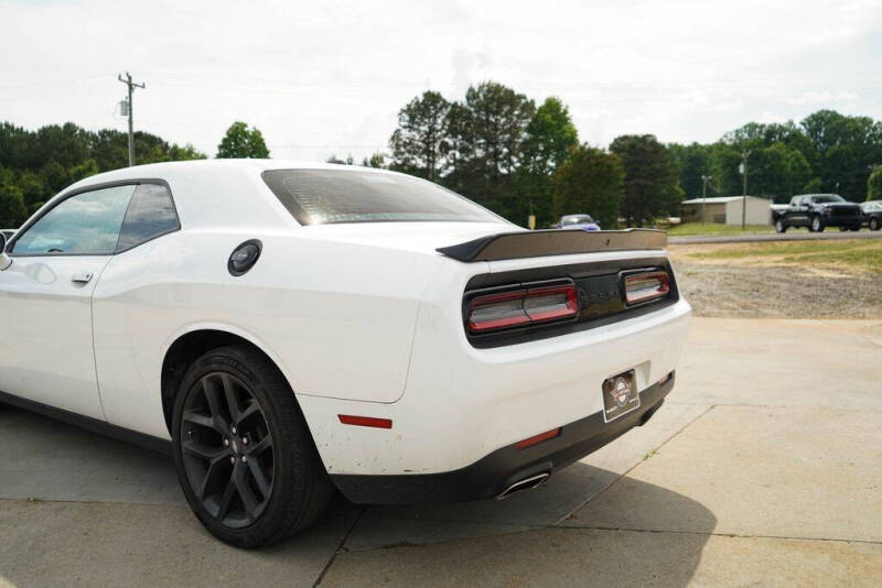 2022 Dodge Challenger SXT