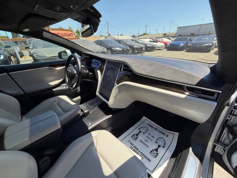 2016 Tesla Model S 90D