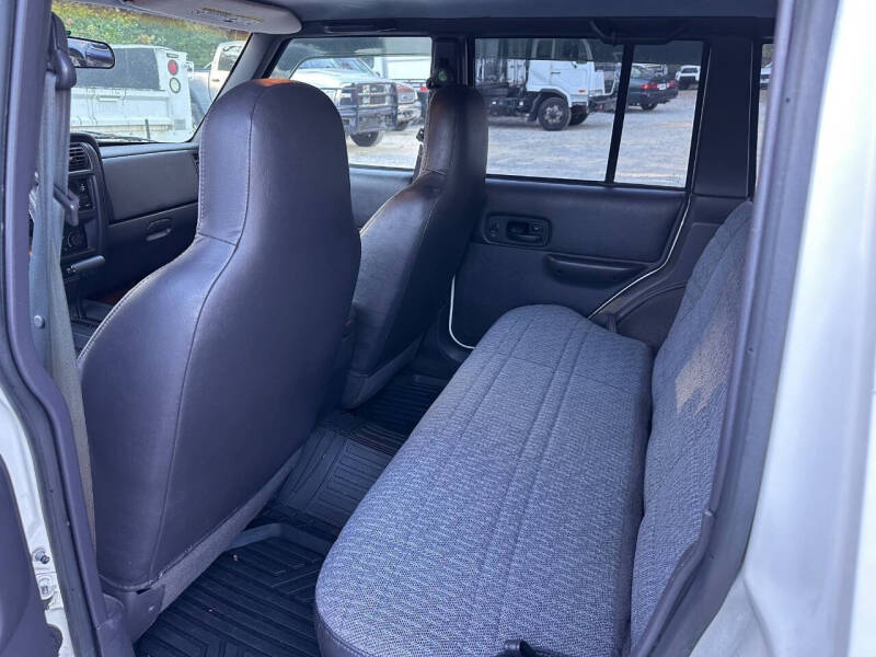 2001 Jeep Cherokee Sport