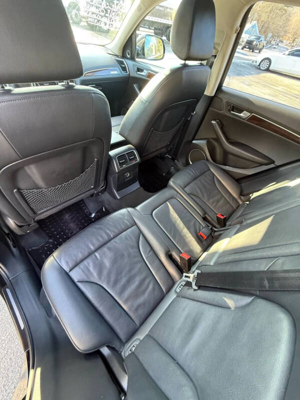 2012 Audi Q5 2.0T quattro Premium Plus