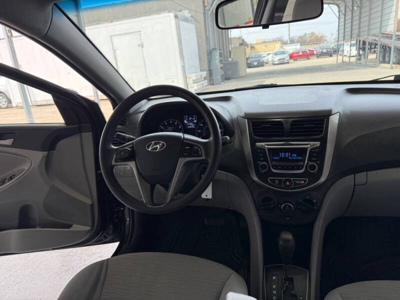 2016 Hyundai Accent SE