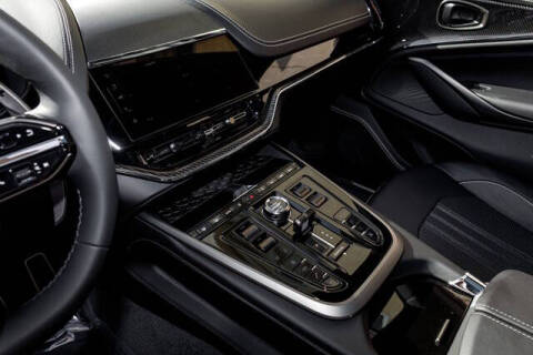 2026 Aston Martin DBX 707