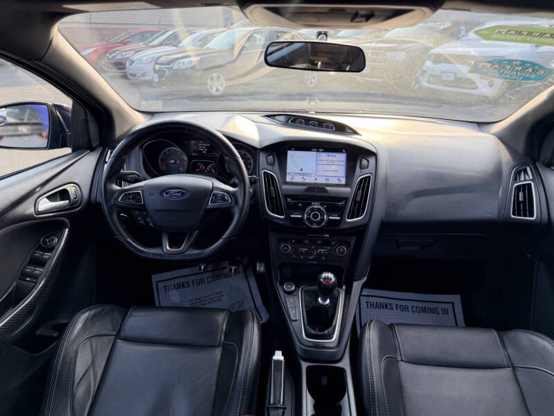2017 Ford Focus ST