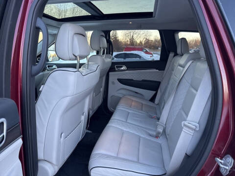 2020 Jeep Grand Cherokee Summit