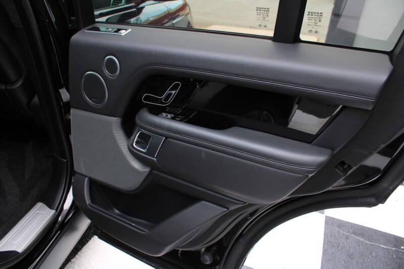 2020 Land Rover Range Rover P525 HSE