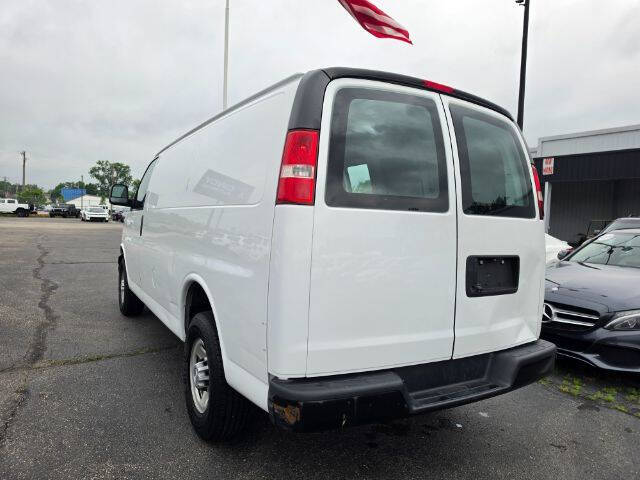 2017 Chevrolet Express 2500