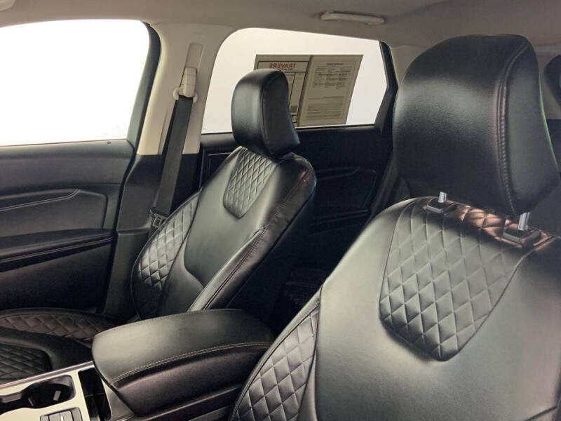 2023 Ford Edge Titanium