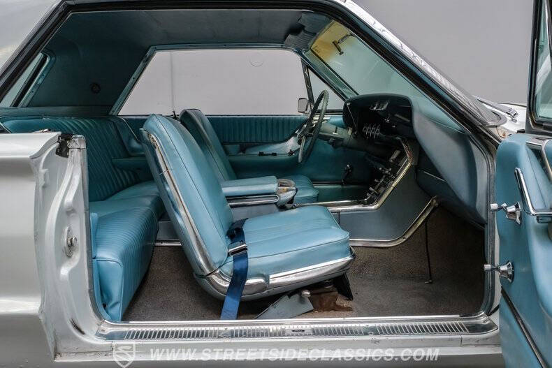 1965 Ford Thunderbird